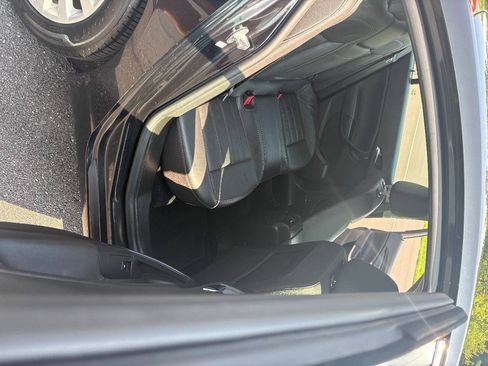 Used 2011 Buick Regal CXL w/ RL2 Preferred Equipment Group FWD image 22