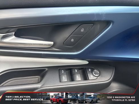 Used 2025 Chevrolet Equinox EV LT image 16