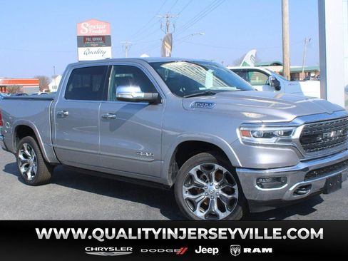 Used 2019 RAM 1500 Limited image 1