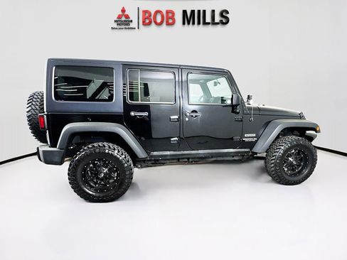 Used 2017 Jeep Wrangler Unlimited Sport w/ Quick Order Package 24S AWD/4WD image 8