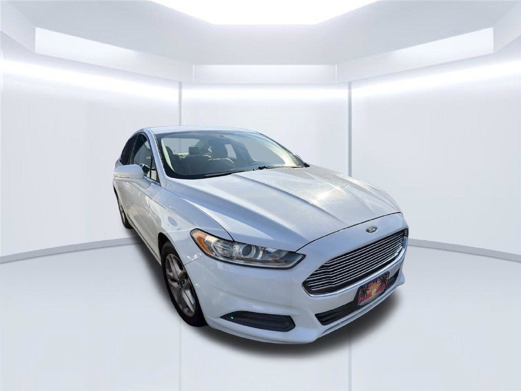 Used 2014 Ford Fusion SE FWD image 7