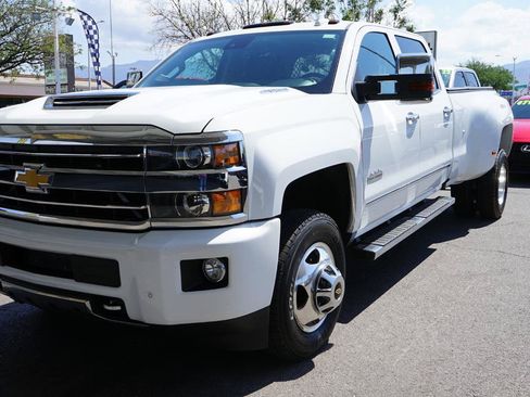 Used 2019 Chevrolet Silverado 3500 High Country w/ Duramax Plus Package AWD/4WD image 7