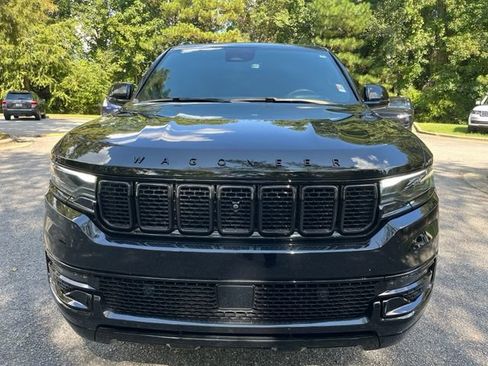 Used 2024 Jeep Wagoneer Series II w/ Convenience Group I AWD/4WD image 3