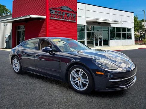 Used 2020 Porsche Panamera 4 AWD/4WD image 7