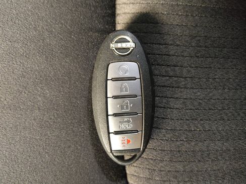 Used 2024 Nissan Altima 2.5 SV image 32