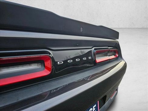Used 2017 Dodge Challenger SXT w/ Blacktop Package image 11
