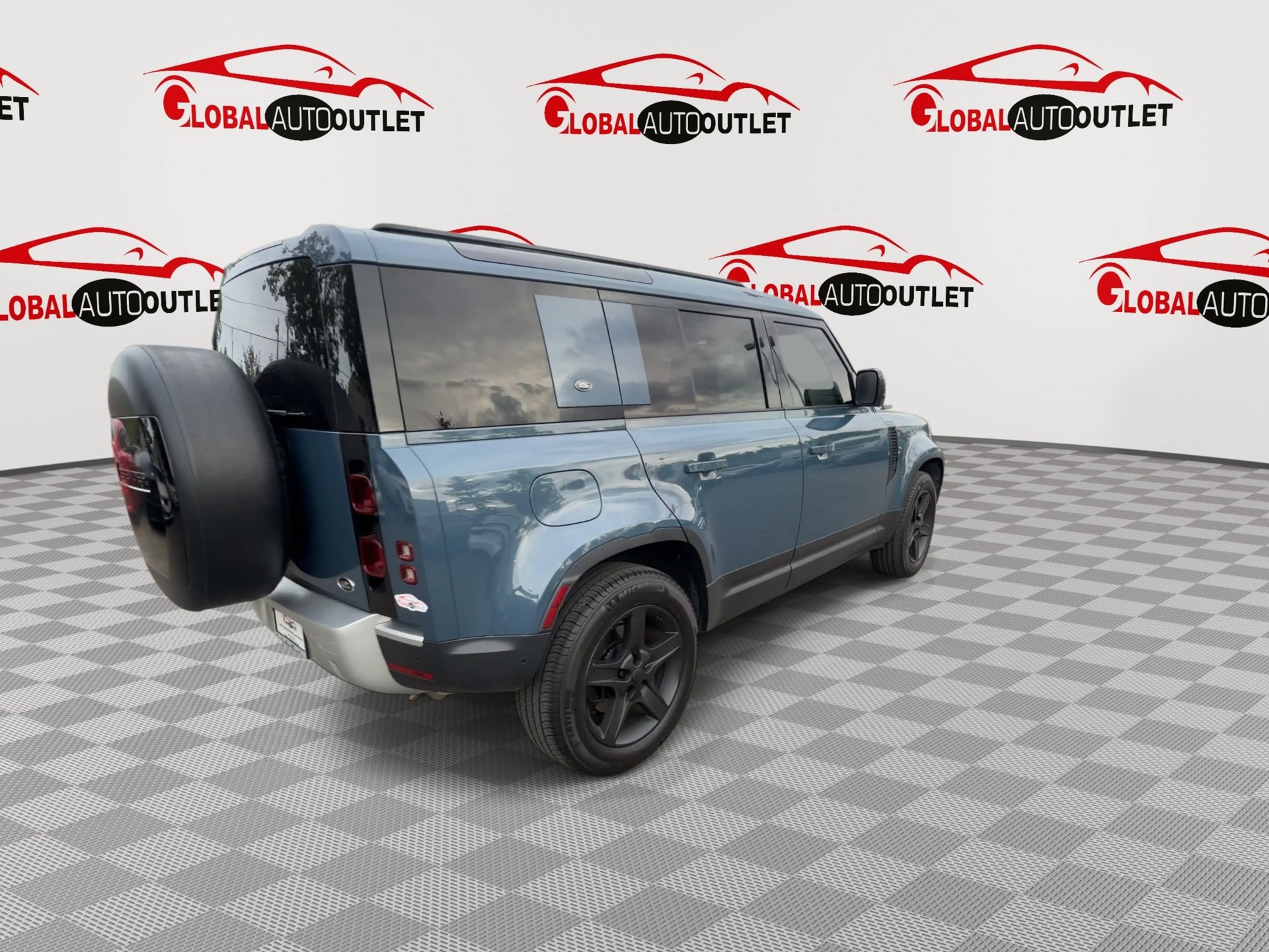 Used 2020 Land Rover Defender 110 SE AWD/4WD image 8