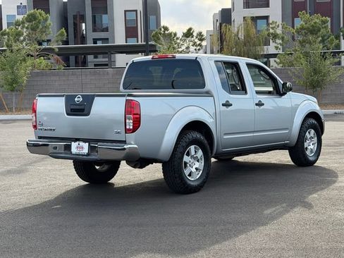 Used 2007 Nissan Frontier SE w/ SE Value Truck Pkg RWD image 6
