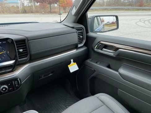 Used 2024 Chevrolet Silverado 1500 RST image 27