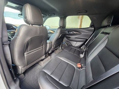 Used 2022 Chevrolet TrailBlazer ACTIV w/ Technology Package image 12