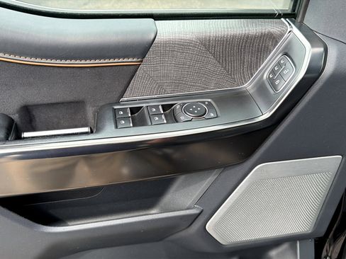 Used 2022 Ford F150 Platinum w/ Equipment Group 701A High AWD/4WD image 16