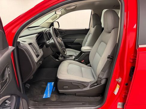 Used 2020 Chevrolet Colorado W/T w/ WT Convenience Package RWD image 17