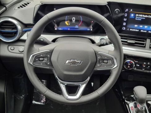 New 2026 Chevrolet Trax LT w/ Midnight Edition FWD image 28