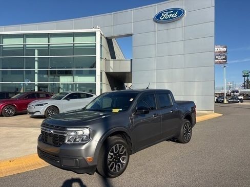 Used 2024 Ford Maverick Lariat w/ 4K Tow Package image 1