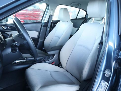 Used 2015 MAZDA MAZDA3 i Sport FWD image 16