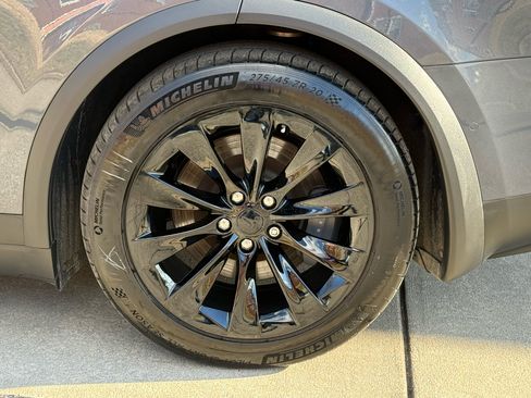 Used 2020 Tesla Model X Long Range image 38