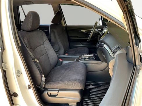 Used 2021 Honda Pilot EX image 30