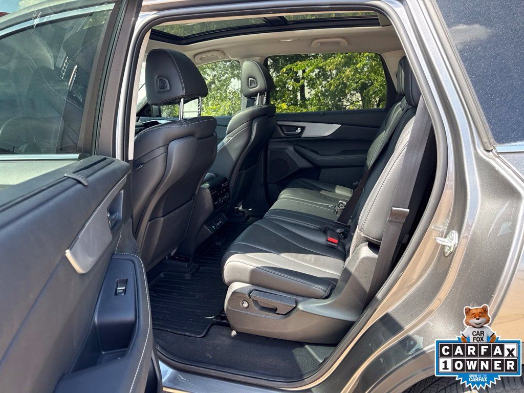 Used 2023 Acura MDX w/ Technology Package AWD/4WD image 25