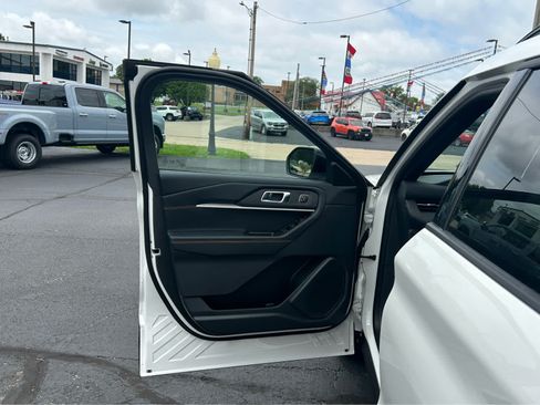 New 2026 Ford Explorer Tremor AWD/4WD image 17