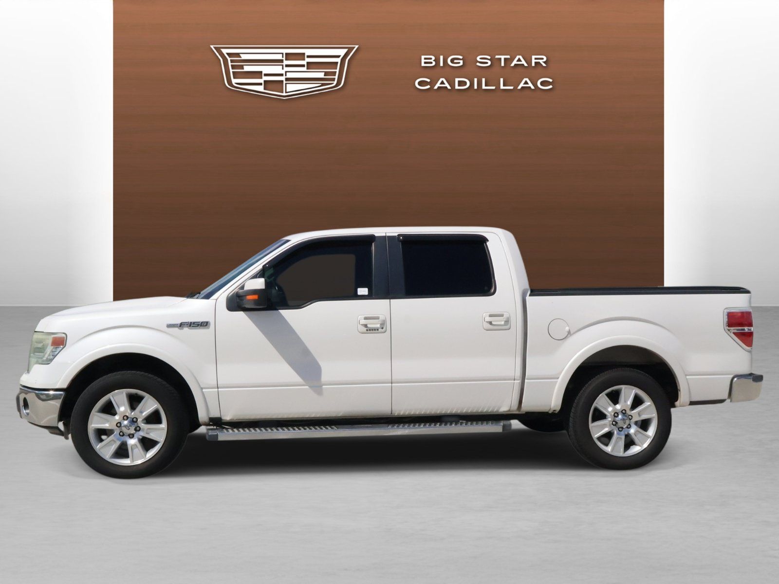 Used 2013 Ford F150 Lariat w/ Luxury Equipment Group RWD image 2