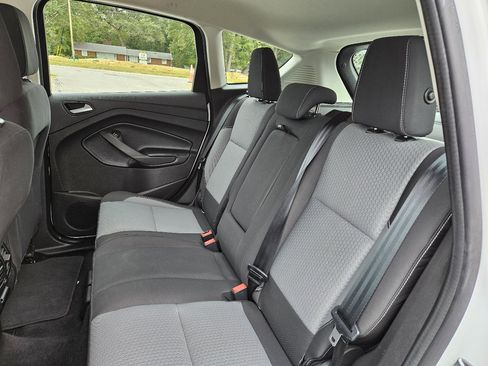 Used 2017 Ford C-MAX SE image 17