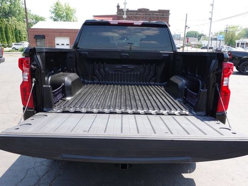 Used 2024 Chevrolet Silverado 1500 LT AWD/4WD image 25