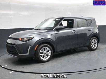 New 2025 Kia Soul LX