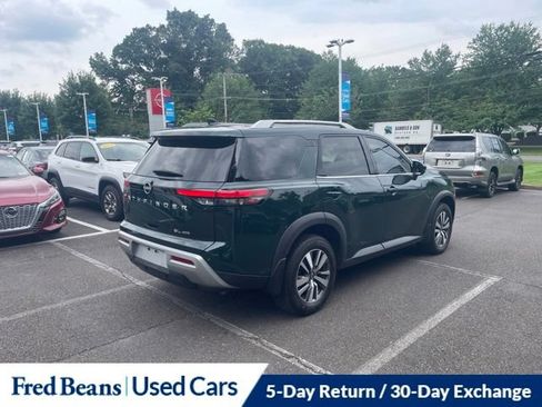 Used 2024 Nissan Pathfinder SL AWD/4WD image 7