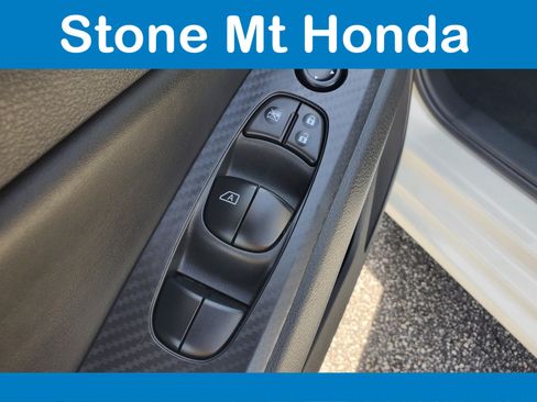 Used 2025 Nissan Altima 2.5 SV FWD image 20
