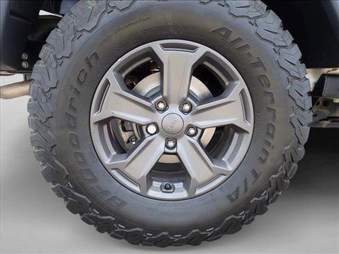 Used 2018 Jeep Wrangler Rubicon AWD/4WD image 7