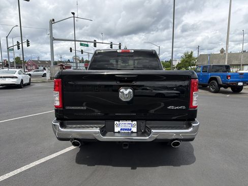 Used 2022 RAM 1500 Big Horn AWD/4WD image 4