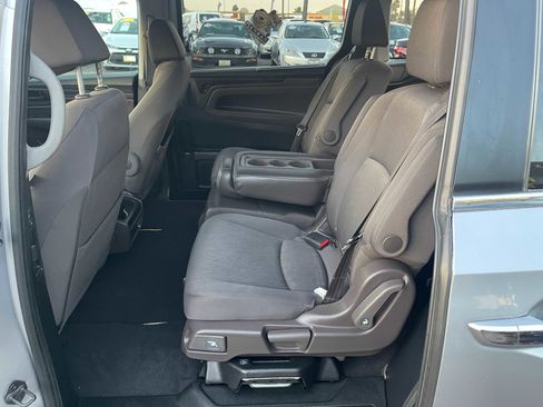 Used 2020 Honda Odyssey EX image 12