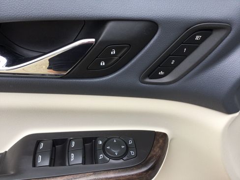 Used 2020 GMC Acadia Denali AWD/4WD image 11