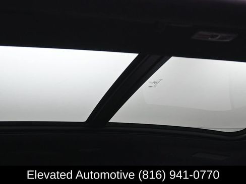 Used 2023 Lincoln Aviator Reserve w/ Equipment Group 201A AWD/4WD image 12