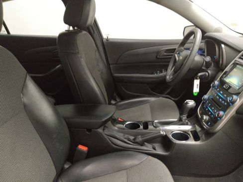 Used 2016 Chevrolet Malibu LT FWD image 21