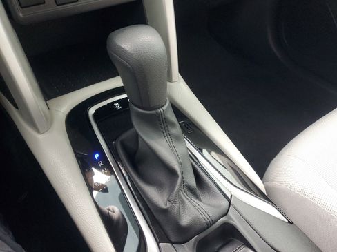 Certified 2025 Toyota Corolla Cross L FWD image 29