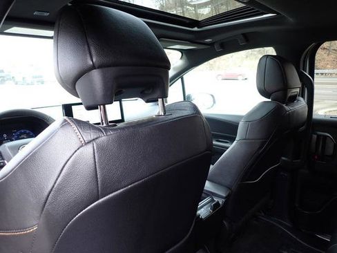 Certified 2026 Toyota Sienna XLE Woodland Edition image 17