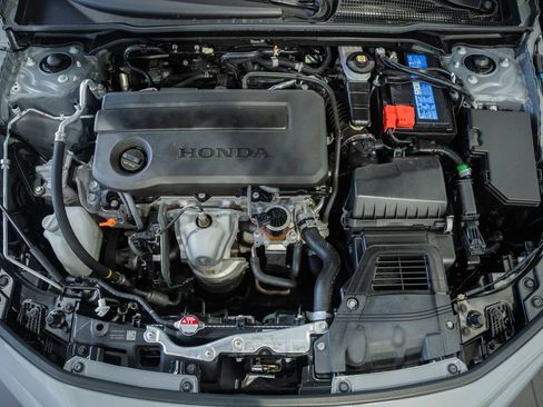Used 2025 Honda Civic Sport image 16