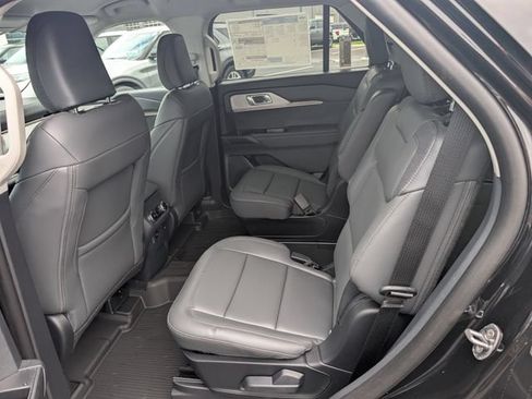 New 2026 Ford Explorer Active w/ Active Comfort Package AWD/4WD image 10