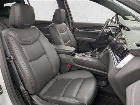 Used 2024 Cadillac XT6 Sport w/ LPO, Onyx Lite Package AWD/4WD image 23