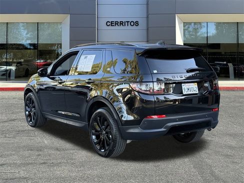 Used 2023 Land Rover Discovery Sport SE image 8