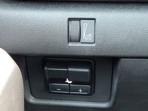 Used 2023 Chevrolet Colorado LT w/ LT Convenience Package II image 23