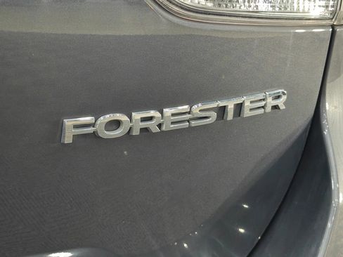 Used 2022 Subaru Forester Premium AWD/4WD image 43
