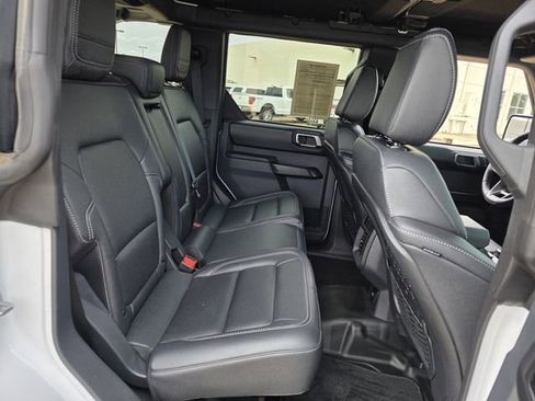 Certified 2025 Ford Bronco Badlands image 28