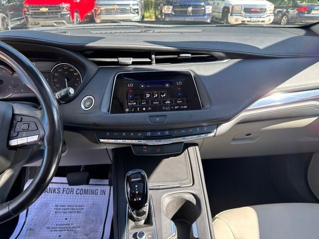 Used 2021 Cadillac XT4 Luxury FWD image 13