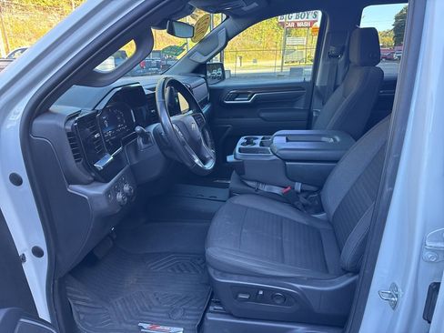 Certified 2022 Chevrolet Silverado 1500 LT image 9