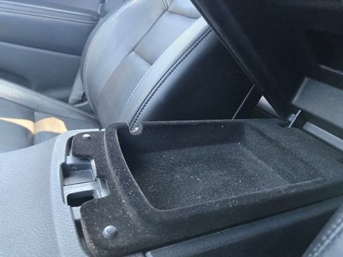 Used 2017 Jeep Grand Cherokee Limited image 13