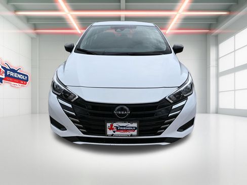 Used 2023 Nissan Versa S FWD image 6