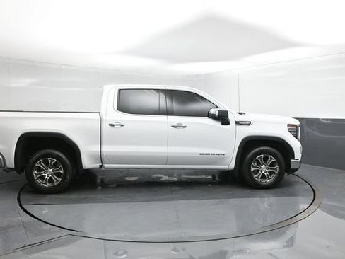 Used 2025 GMC Sierra 1500 SLT RWD image 15