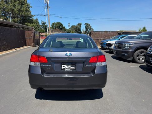 Used 2011 Subaru Legacy 2.5i AWD/4WD image 5